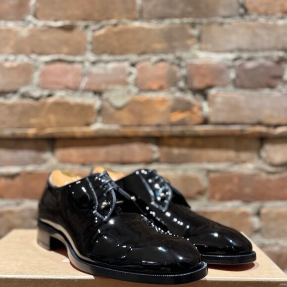 Christian Louboutin Chambeliss Flat – Patent Leather - Picture 2 of 9